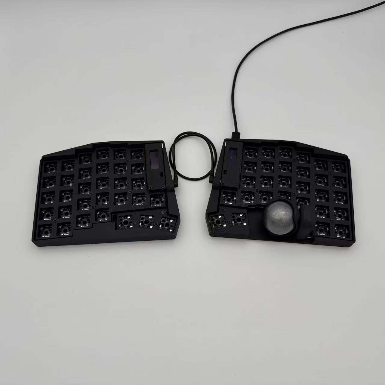 Zestaw klawiatury dzielonej Ke – Gaming Keyboard Extension recenzja i cena